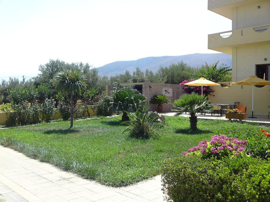 Hotel Stork