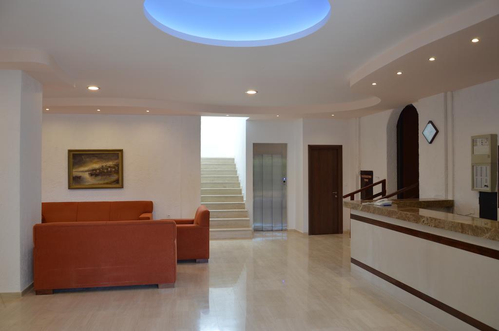 Stork Hotel 3*